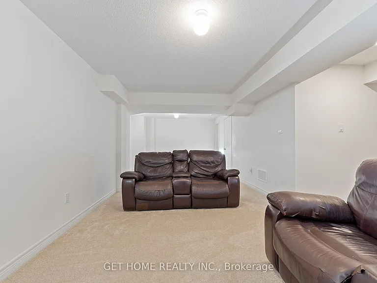 1212 Drinkle Cres — Photo 33