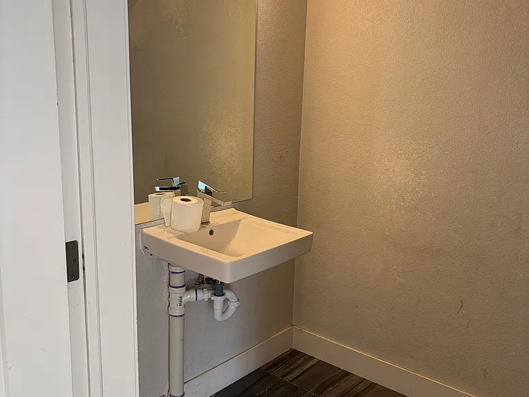 5366 Allison St #B — Photo 4