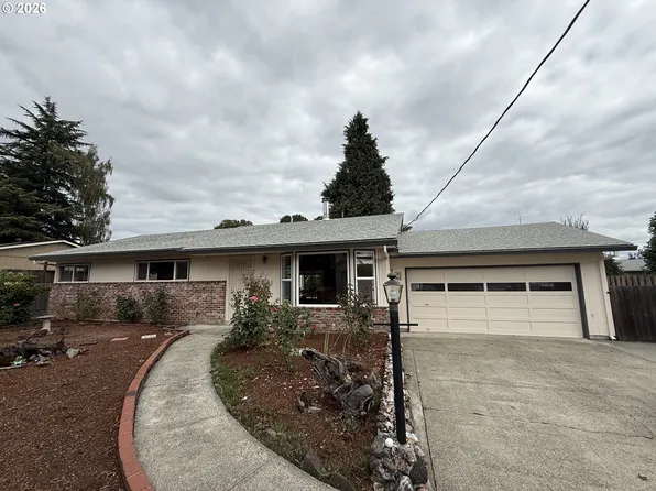 52090 SE 4th St, Scappoose, OR 97056