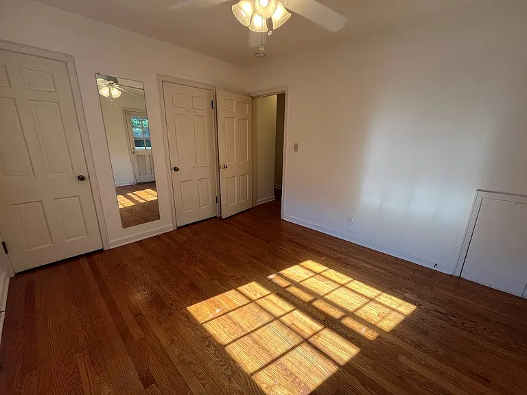1406 Drake St — Photo 14