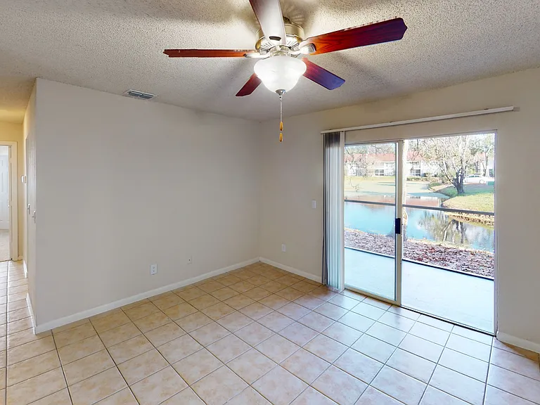 Altamira Place Apartment Homes — Photo 132