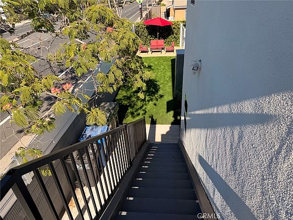4th image of 10006 Saint Stephen Cir