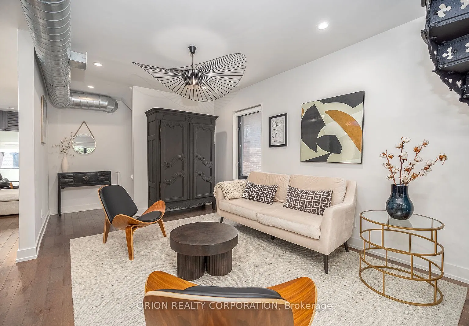 4 bed, $6,000 — Photo 2