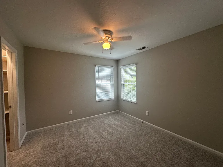 1840 Laurel Oak Ln — Photo 24