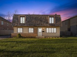 3202 Springdale Ave, Glenview, IL 60025