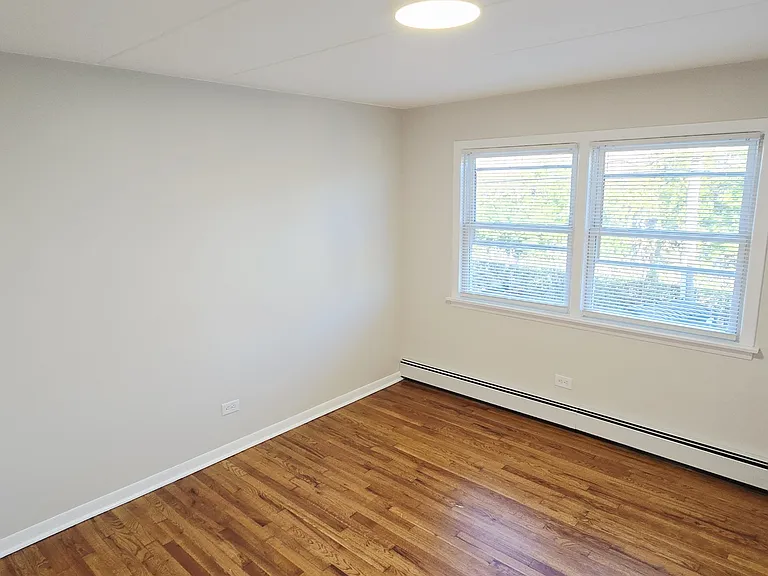 11011 - 13 South Lloyd Drive - #9 — Photo 16