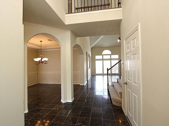 5th image of 10114 Pine Flats Dr