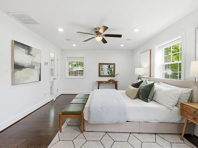 7504 Dolce Dr — Photo 20
