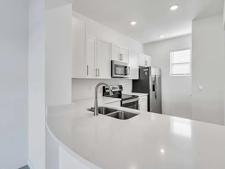11747 Stonesmith Xing — Photo 4