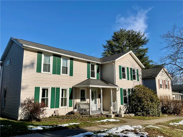 133 W 2nd St, Corning, NY 14830