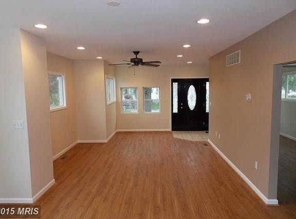 2nd image of 6728 Roberts Ave