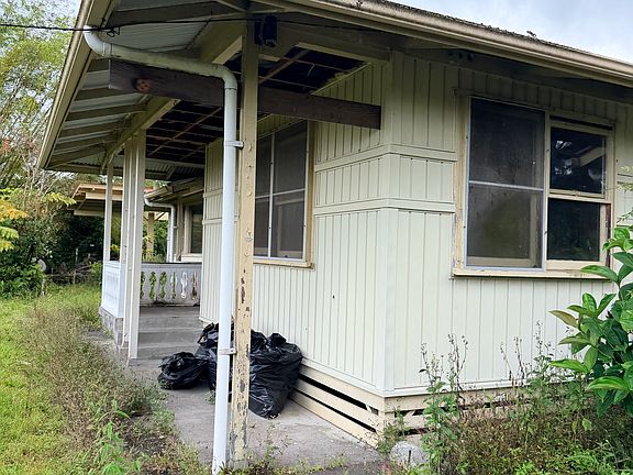 2nd image of 17-842 Volcano Rd