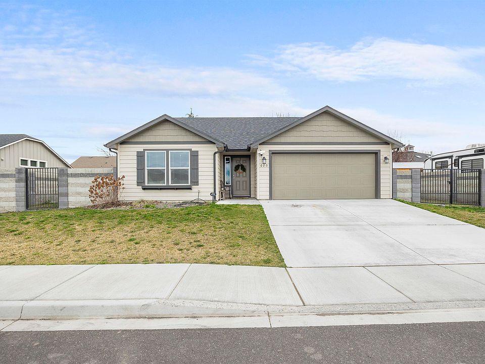 1st image of 620 Pappys Way