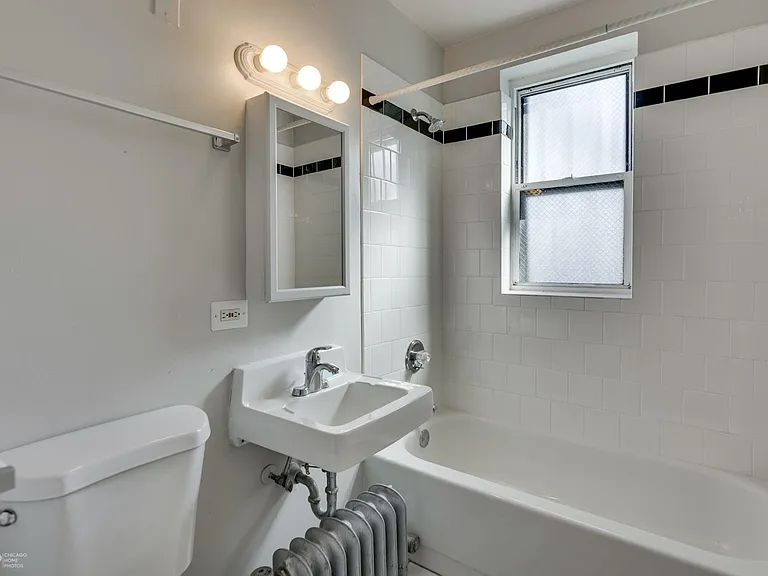 7301 N. Sheridan — Photo 10