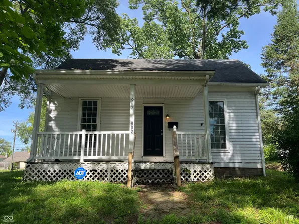 902 S Walnut St, Seymour, IN 47274