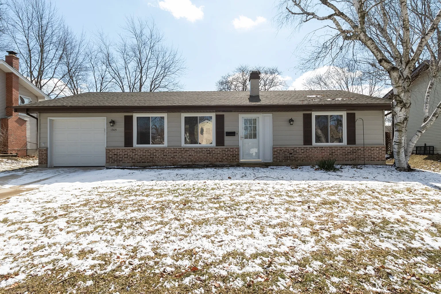 1305 Newcastle Ln photo 1