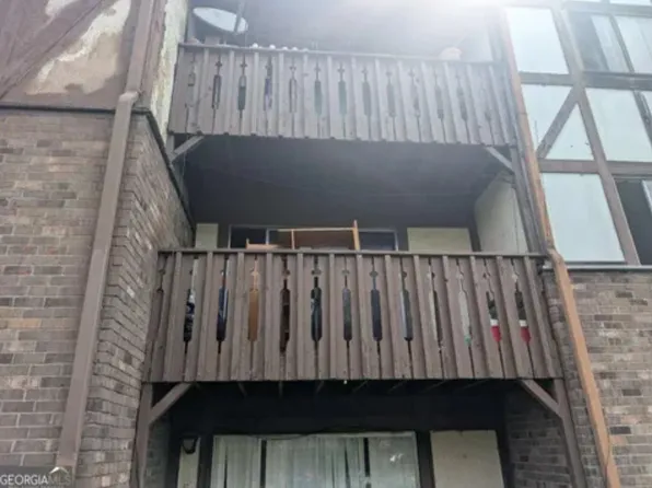 119 Camelot Dr, Atlanta, GA 30349