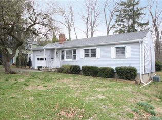 18 Ardsley Rd, Stamford, CT 06906