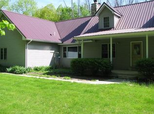 9445 S Bailey Lake Ave, Clare, MI 48617