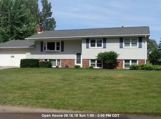 11815 3rd St, Milan, IL 61264