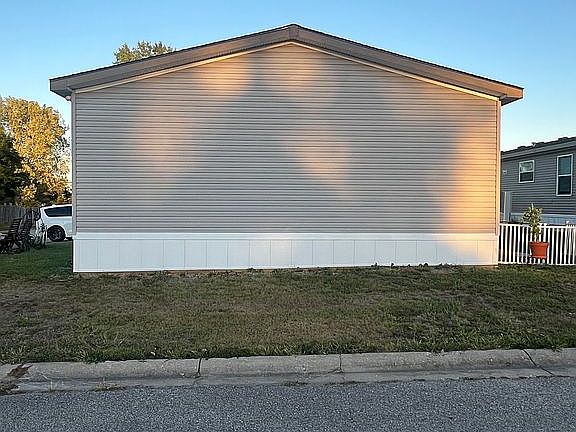 3rd image of 2000 E 19th St Lot 20