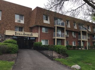 1 Villa Verde Dr UNIT 112, Buffalo Grove, IL 60089