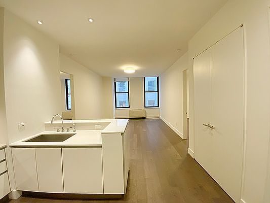 1st image of 25 Broad St APT 16K