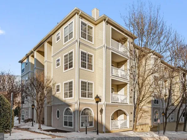 4551 Strutfield Ln APT 4303, Alexandria, VA 22311