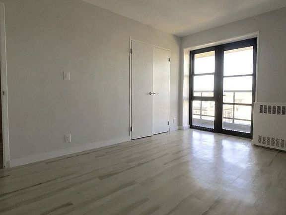 2nd image of 324 Central Ave Ste 3