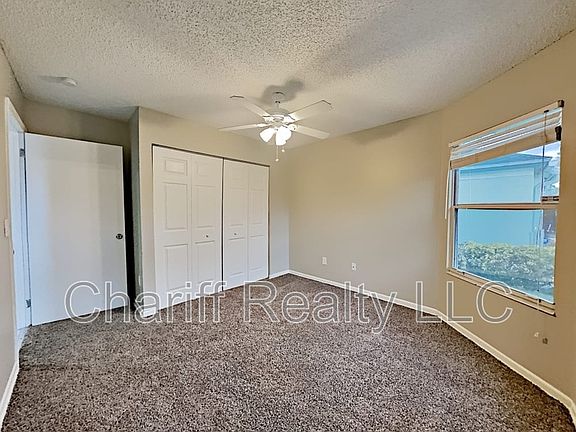 3rd image of 1330 E Glen Oak Rd