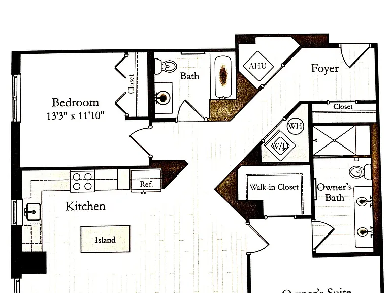 1350 sqft, Southwest facing corner unit