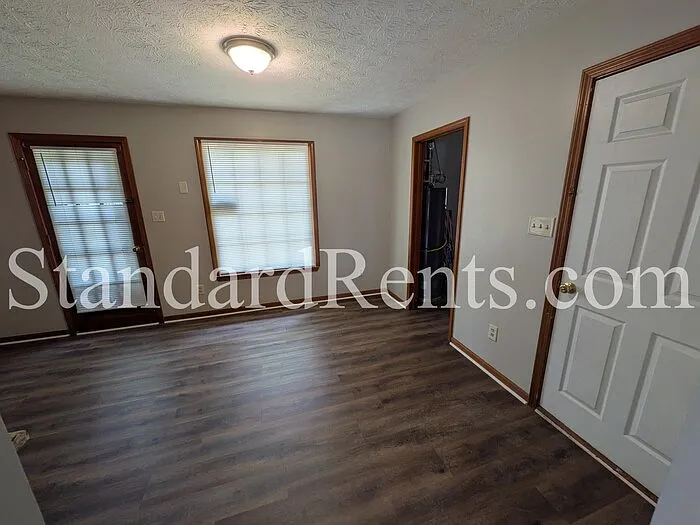 5731 Buck Ct — Photo 6