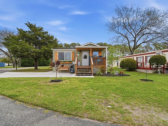 2nd image of 1413 Circle Dr.