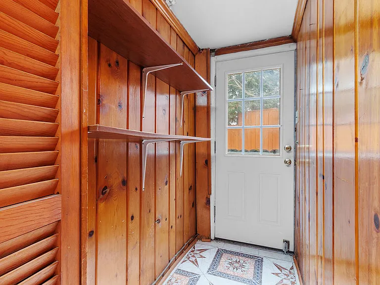 6138 Beachway Dr — Photo 35