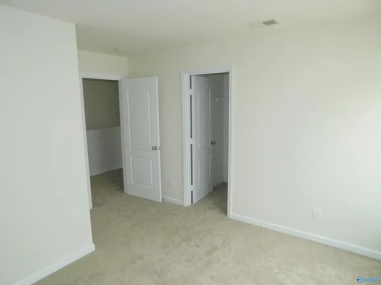 130 Lockport Dr — Photo 12