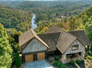 210 Riverview Ln, Blue Ridge, GA 30513