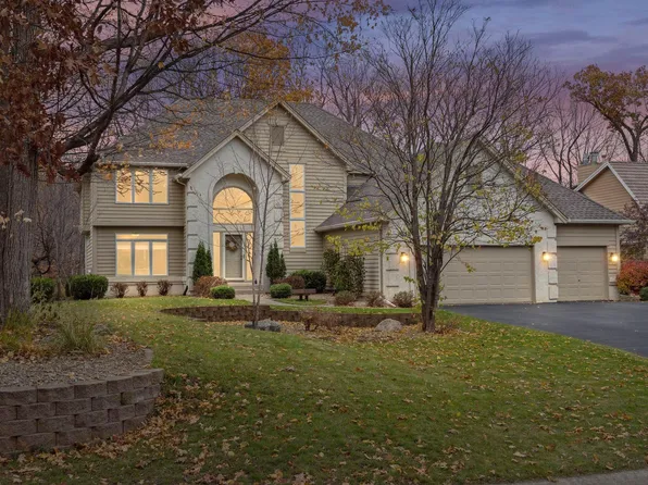 550 Bighorn Dr, Chanhassen, MN 55317