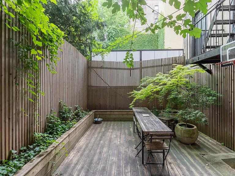 241 E 7th St #2A — Photo 12