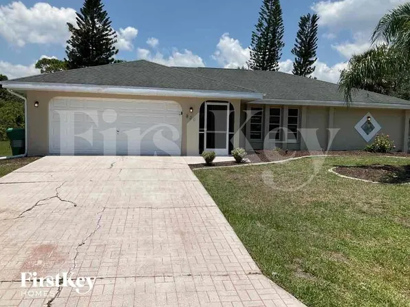 820 Springview Ave NW, Pt Charlotte, FL 33948
