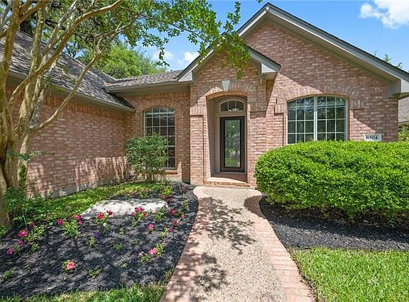 5th image of 6304 Clairmont Dr