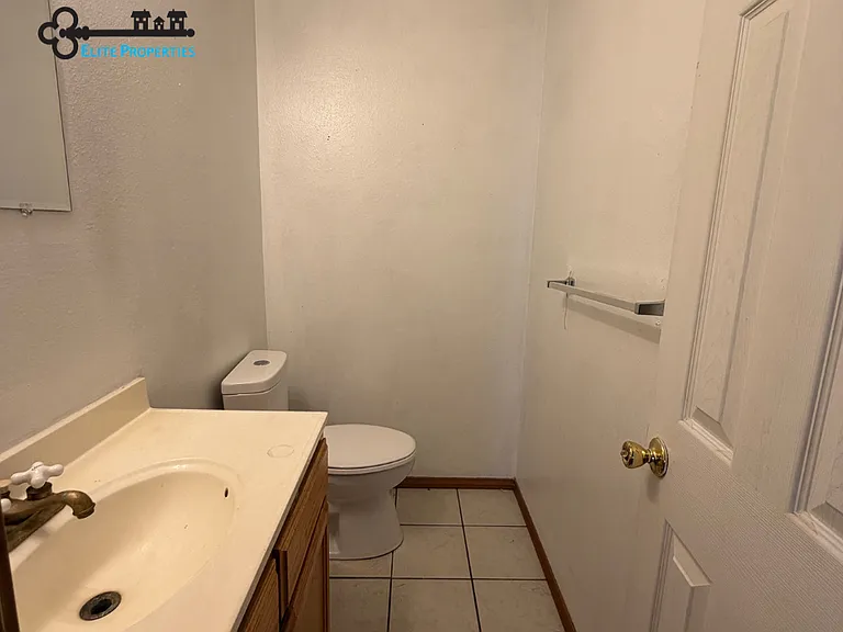 908 Rock Rd #908 — Photo 2