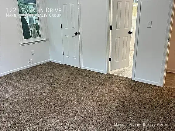122 Franklin Dr — Photo 7
