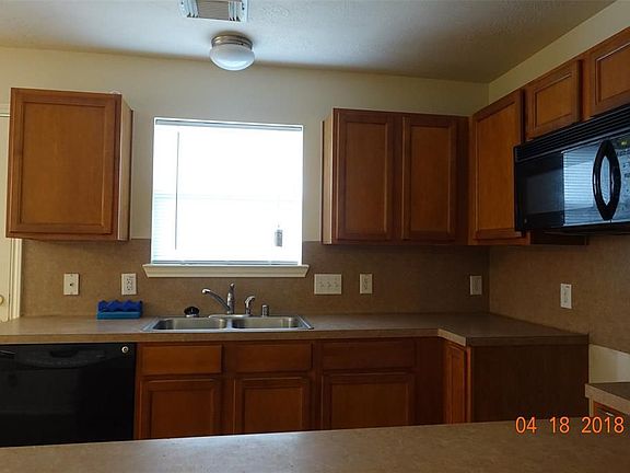 3rd image of 4334 Plumeria Ave