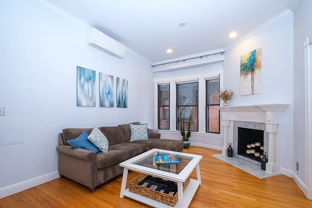 Building Photo - 295 Beacon St #32