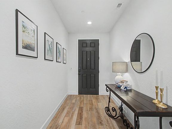 3rd image of 13195 Ridgewood Way