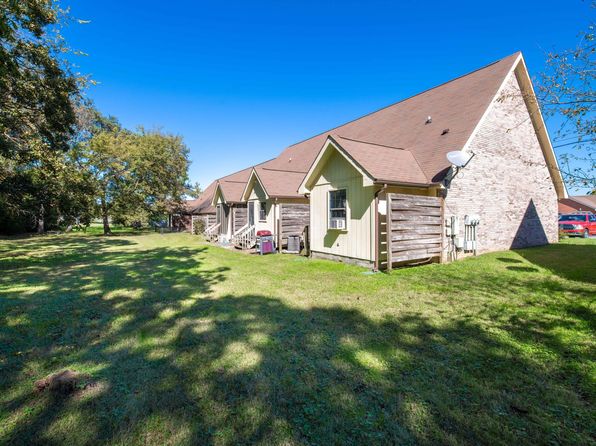 47 Cedar Tree Ln, Rossville, GA 30741