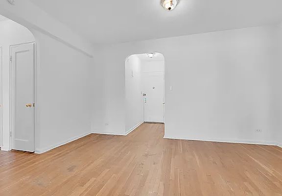 4th image of 1350 Ocean Pkwy APT 4E