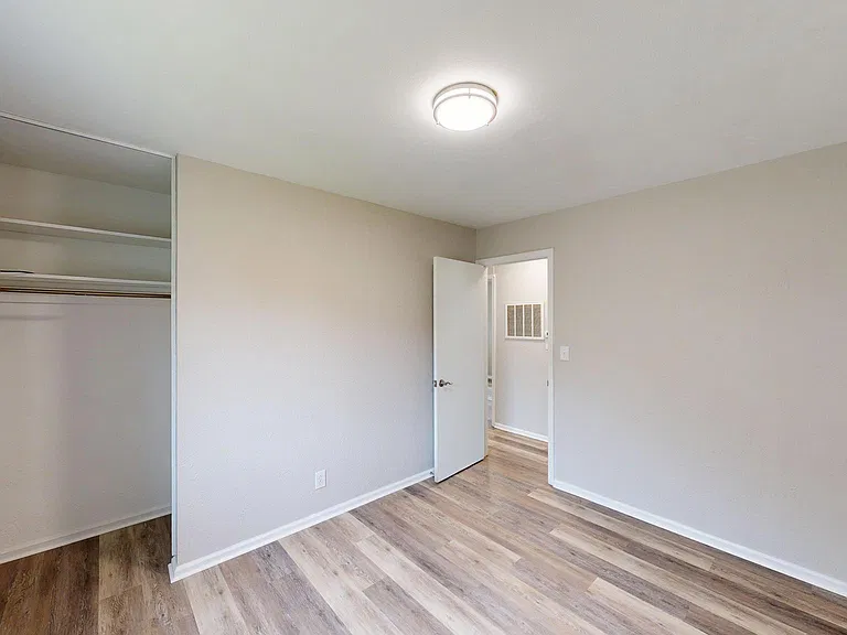 5108 Breezeway Dr — Photo 14