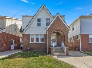 6900 Yinger Ave, Dearborn, MI 48126