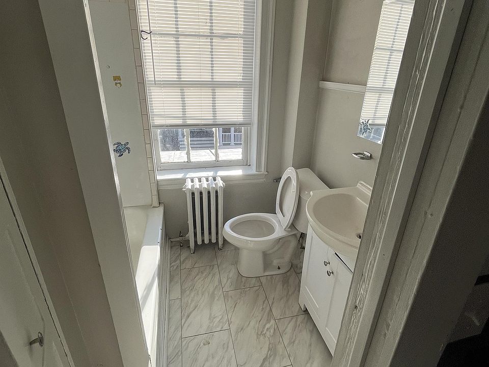 2nd image of 339 N Loudoun St #3
